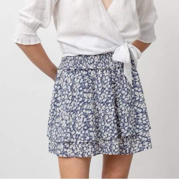 Rails Addison Ruffle Smocked Mini Skirt in Navy Camellia Floral Pull On Size XL - Picture 2 of 9